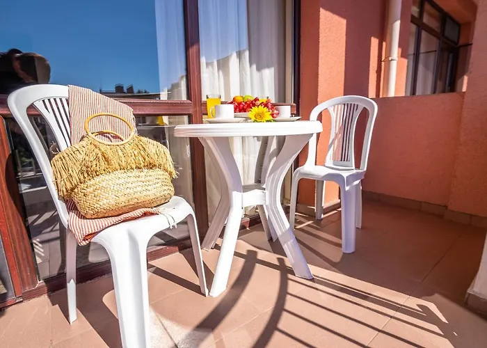 Izola Paradise 酒店