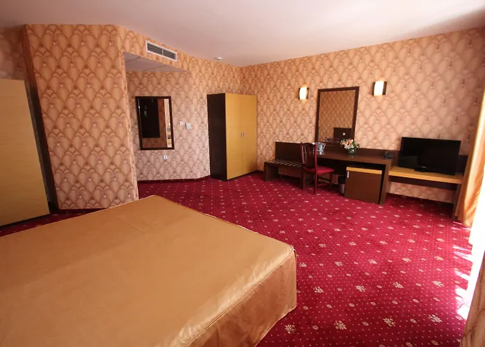 Izola Paradise 4* 阳光海滩