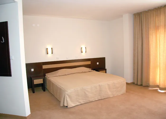 Izola Paradise 酒店