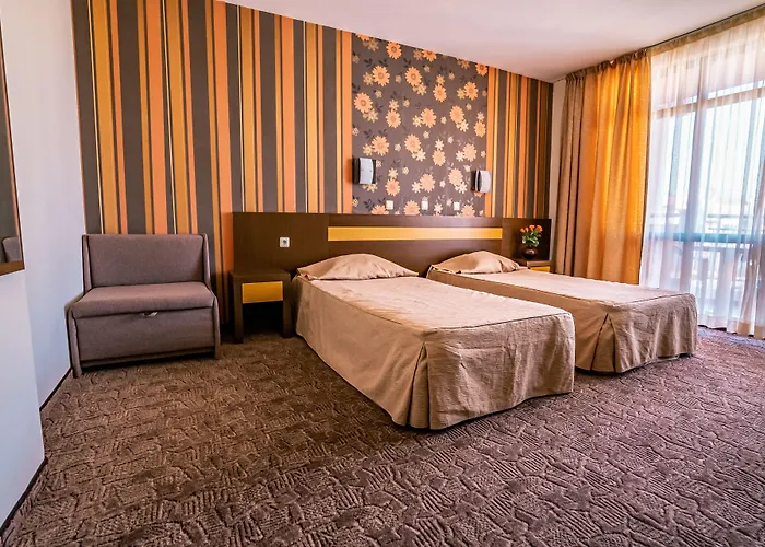 Izola Paradise 酒店 4*