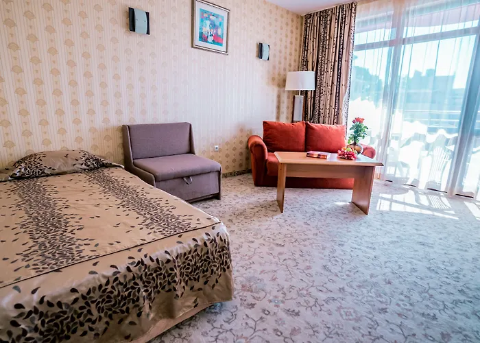 Izola Paradise 酒店 阳光海滩