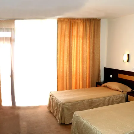 Ξενοδοχείο Izola Paradise